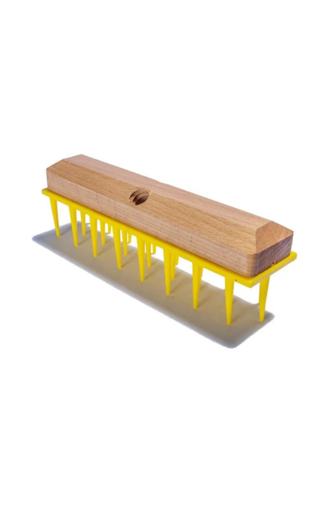 Braun Brush R16 home style shag carpet comb with 10" x 3" block and 2" yellow polypropylene teeth, designed for deep plush and long-pile carpet grooming.