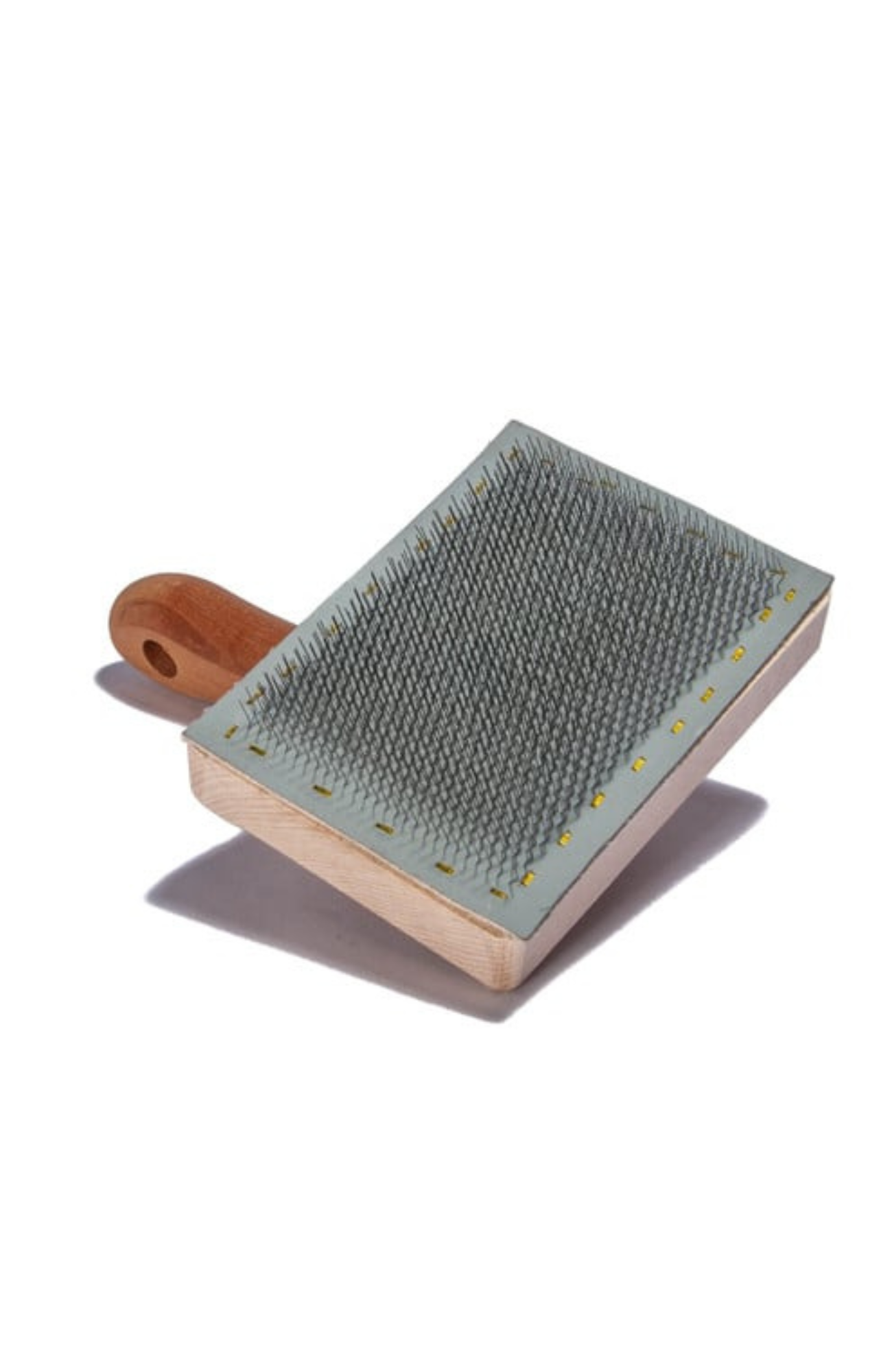 Braun Brush R8 lint and pile brush with 5"x3.5" shoe handle and rust-resistant wire teeth, designed to remove pet hair and pilling from carpets and upholstery.